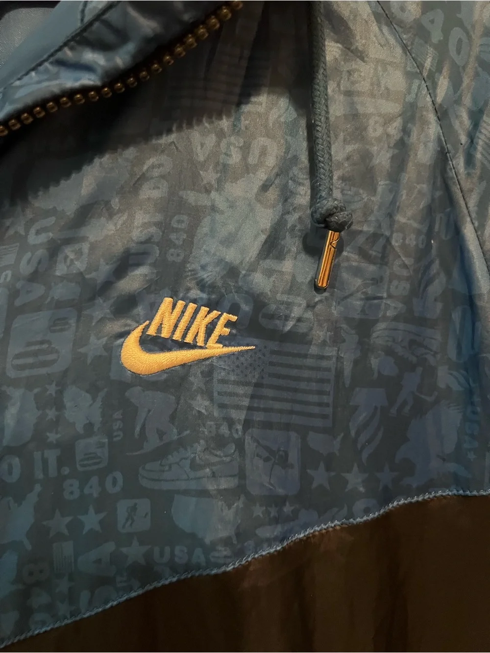 Nike Men’s USA Blue & Black Hooded Windbreaker Jacket